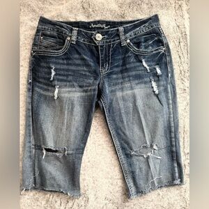 Amethyst Jeans Distressed Bermuda Shorts Size 11 Dark Wash